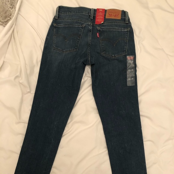 Levi’s 710 super skinny mid rise jeans size 25x32 - Picture 3 of 5
